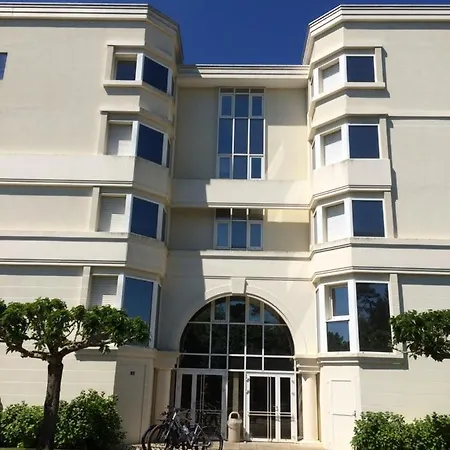 A 300m De La Plage, Parc, Piscine, Terrasse * La Baule