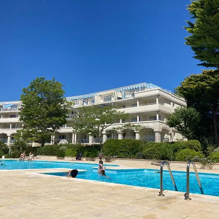 A 300m De La Plage, Parc, Piscine, Terrasse Daire