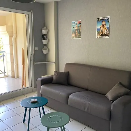 A 300m De La Plage, Parc, Piscine, Terrasse