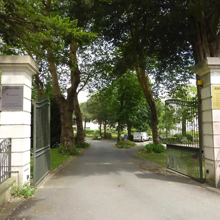 Appartement A 300m De La Plage, Parc, Piscine, Terrasse